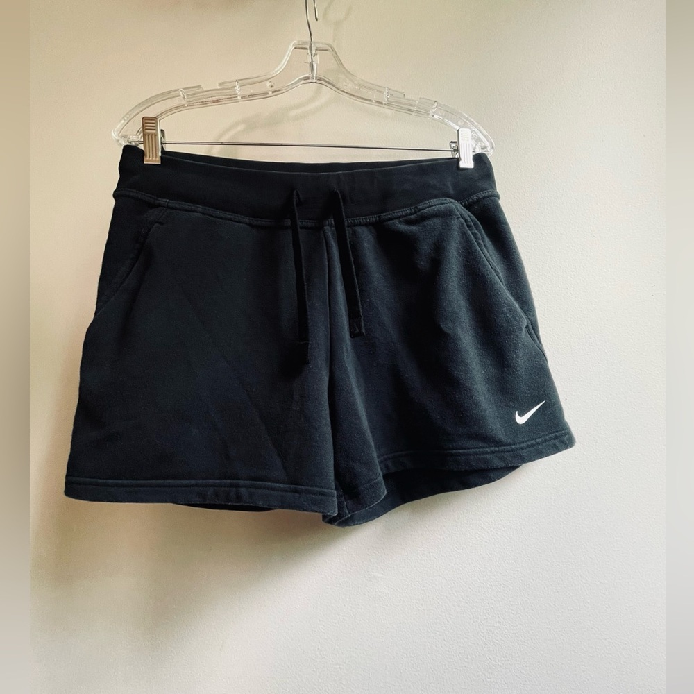 Nike Dry Fit Black Shorts Size Medium
